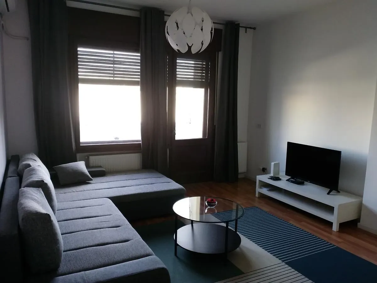 Apartment Black & White Hotel Bucharest