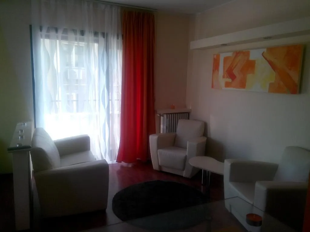 Apartment Black & White Hotel Bucharest