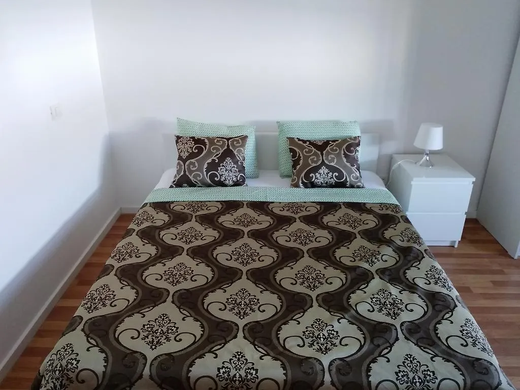 Apartament Black & White Hotel Bukareszt